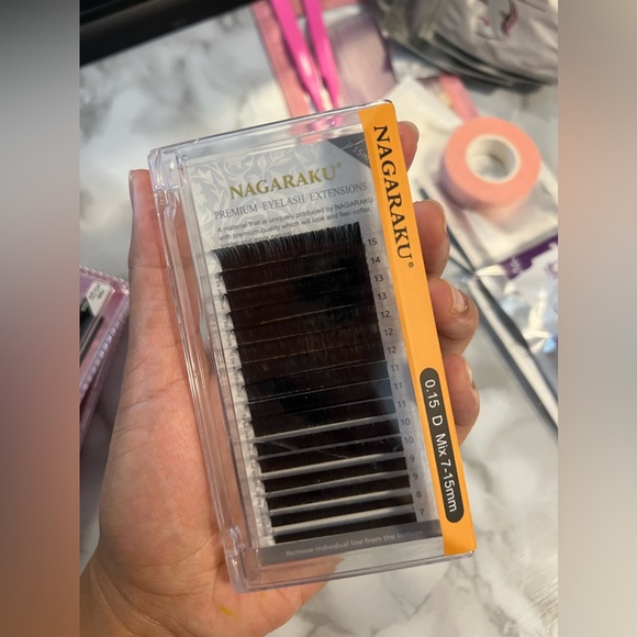 Eyelash Extension Set + Complete tools - Picture 4 of 10